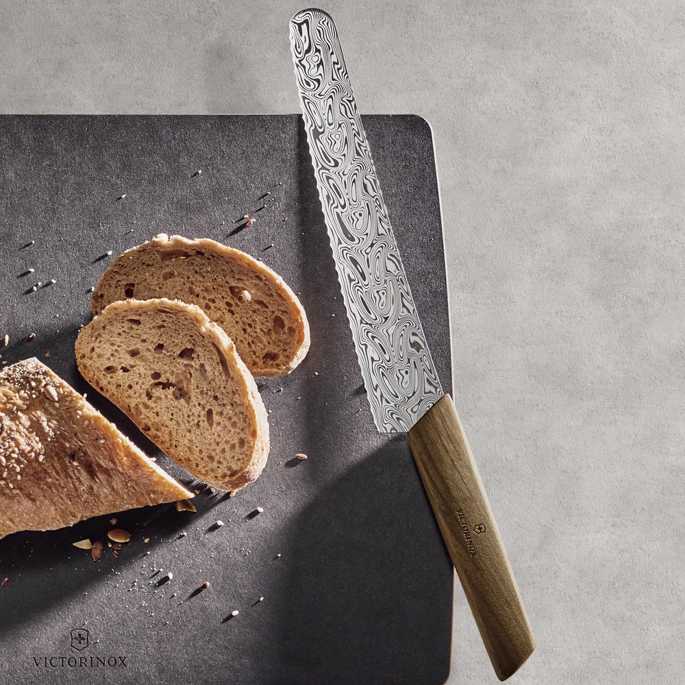 Swiss Modern Damast Bread Knife Limited Edition Knife 2021 4 Swiss Modern Damast Bread Knife Limited Edition Knife 2021 - Image 4