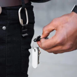 Orbitkey Clip, V2 12 Orbitkey Clip, V2 -Peuget Knives Shop ClipAdd onV2 slvr lfstylx1000 1