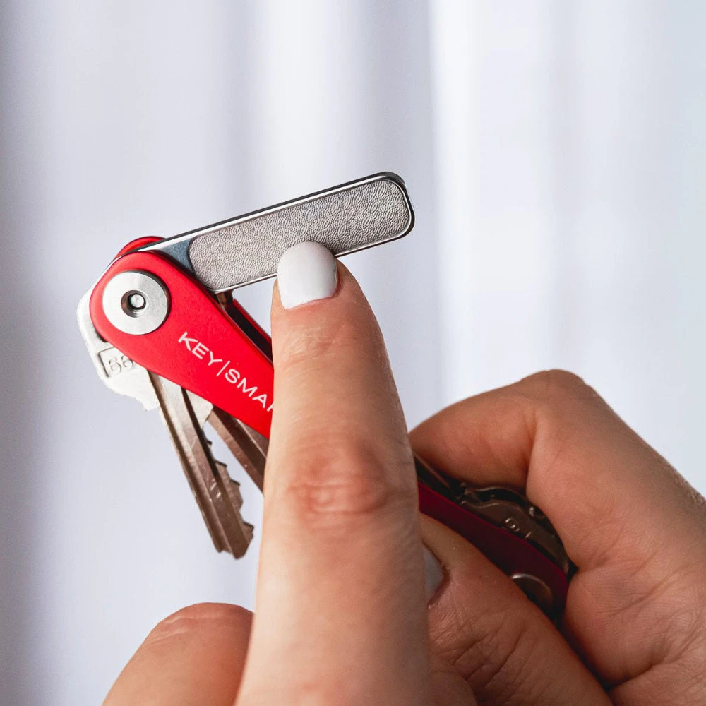 KeySmart NanoFile Keychain Nail File And Mirror 4 KeySmart NanoFile Keychain Nail File And Mirror - Image 4