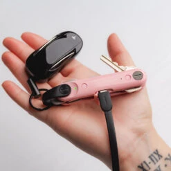 KeySmart Max Smart Location Tracking Key Holder -Peuget Knives Shop KS421BLS KeySmart Blush in Hand