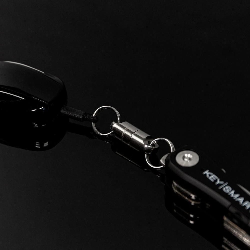 KeySmart MagConnect Titanium Magnetic Quick Disconnect 2 KeySmart MagConnect Titanium Magnetic Quick Disconnect - Image 2