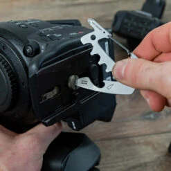 KeySmart AllTul Raptor Keychain Multi-tool 23 KeySmart AllTul Raptor Keychain Multi-tool -Peuget Knives Shop KS824 SS RPT lifestyle 10