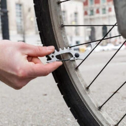 KeySmart AllTul Raptor Keychain Multi-tool 17 KeySmart AllTul Raptor Keychain Multi-tool -Peuget Knives Shop KS824 SS RPT lifestyle 4