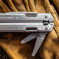 Leatherman FREE P4 Multipurpose Pliers With Nylon Sheath -Peuget Knives Shop LT832640 Leatherman Free P4 File Open