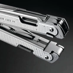 Leatherman FREE P4 Multipurpose Pliers With Nylon Sheath -Peuget Knives Shop LT832640 Leatherman Free P4 Magnetic Fastner Detail