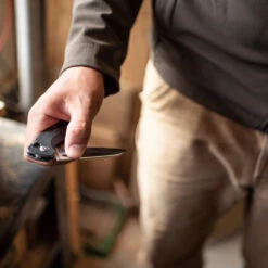 Leatherman FREE K2 Multipurpose Knife -Peuget Knives Shop LT832656 Leatherman Free K2 In Hand Opening Blade