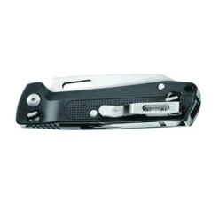 Leatherman FREE K4 Multipurpose Knife -Peuget Knives Shop LT832664 Leatherman FREE K4 Closed with Pocket Clip