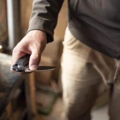 Leatherman FREE K4 Multipurpose Knife -Peuget Knives Shop LT832664 Leatherman Free K4 In Hand Opening Blade