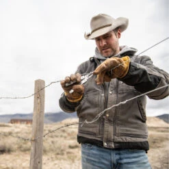 Leatherman Bond Multi-tool With Black Nylon Sheath -Peuget Knives Shop LT832934 Leatherman Bond Multi Tool Pliers