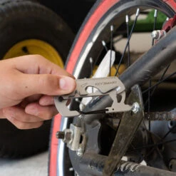 KeySmart AllTul Vulture Keychain Multi-tool -Peuget Knives Shop Vulture Screwdriver 1000