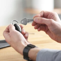 Orbitkey Ring -Peuget Knives Shop okrngsvcc inuse x1000 29573c28 c419 48ae b0fe 3ff56eee1bf8