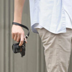 Orbitkey Strap 12 Orbitkey Strap -Peuget Knives Shop okstplbkbk camera x1000 98a5d928 b107 4d93 b233 30ccc7cea87d