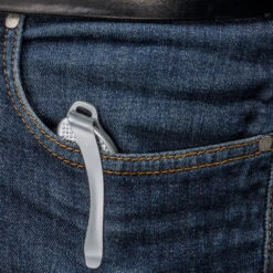 Victorinox Hunter Pro Alox Swiss Army Knife With Clip And Lanyard -Peuget Knives Shop sa9415m26 pocketclipinuse x1000 5bebc75c 2cef 4a09 bf1d c0f89dc2016a